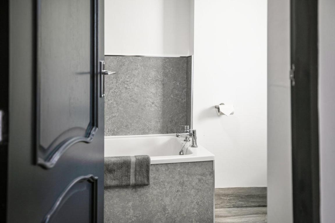 Tyme Suites On Kingsway Cleethorpes Bagian luar foto