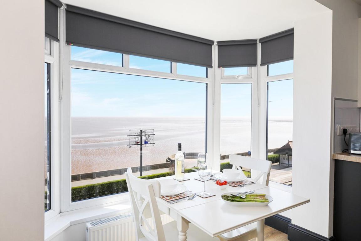 Tyme Suites On Kingsway Cleethorpes Bagian luar foto